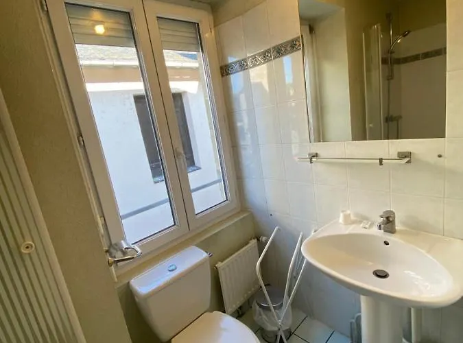 Hotel La Terrasse Larche (Correze)